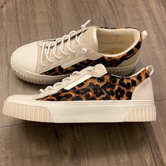 Michael Kors, tennis shoe - Picture 4 of 8